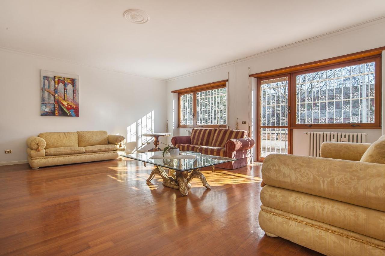 Eur Luminous And Large Family Terrace Apartment 罗马 外观 照片